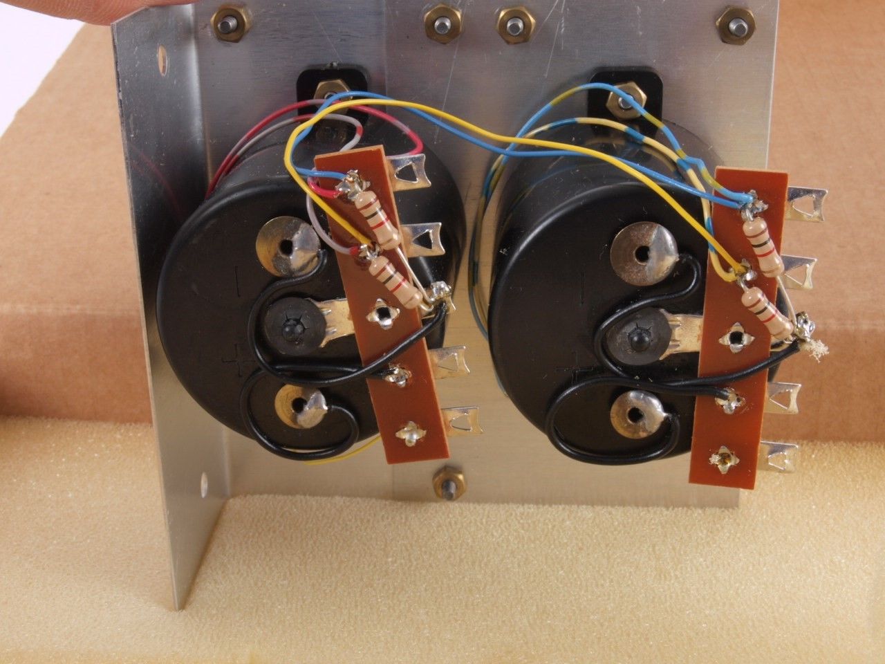 TOMAR H845 TRAIN ORDER BOARD WITH DOUBLE OPERATING MECHANISM Model