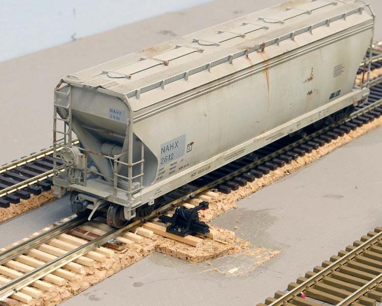 HO turnouts, N ground throws and 1/8" cork roadbed Model Railroad