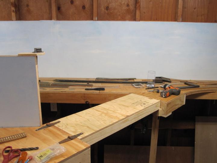 lift outs, duck unders, hinged bridges Model Railroad Hobbyist magazine