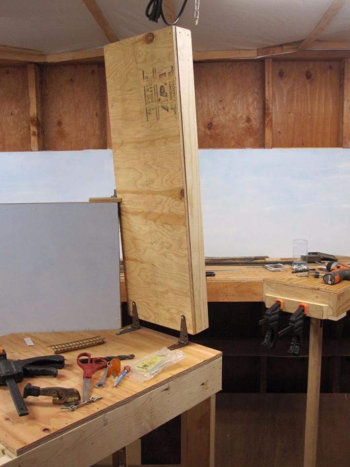 lift outs, duck unders, hinged bridges Model Railroad Hobbyist magazine