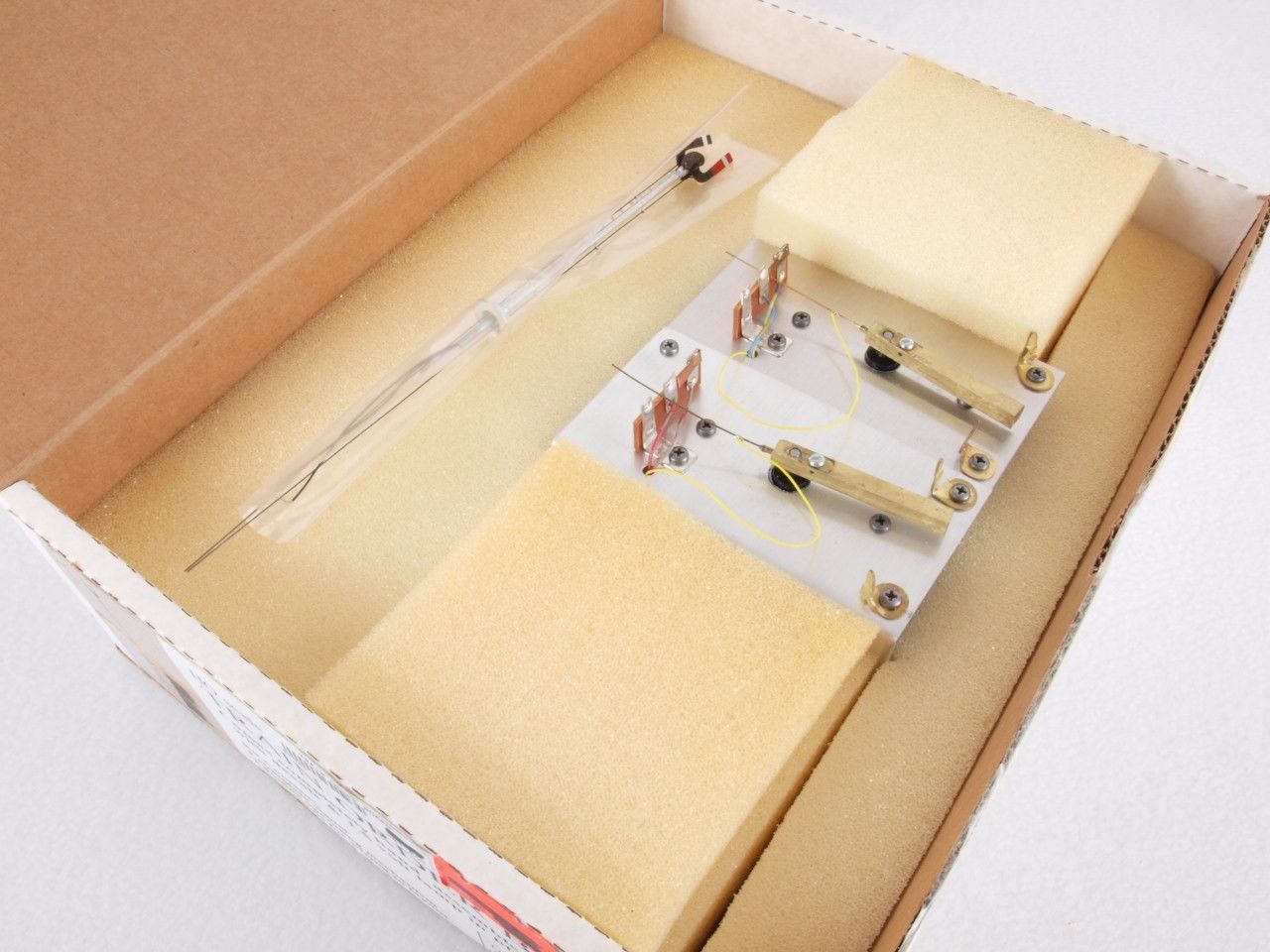 TOMAR H845 TRAIN ORDER BOARD WITH DOUBLE OPERATING MECHANISM Model